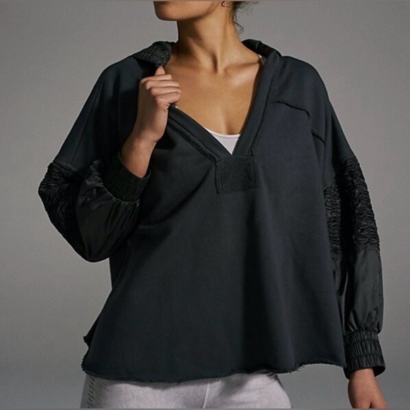 Free People Sweaters - NWT Free People Movement Spin Pullover